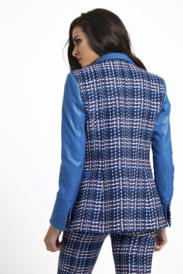 demi moore blazer udoit colección 2023